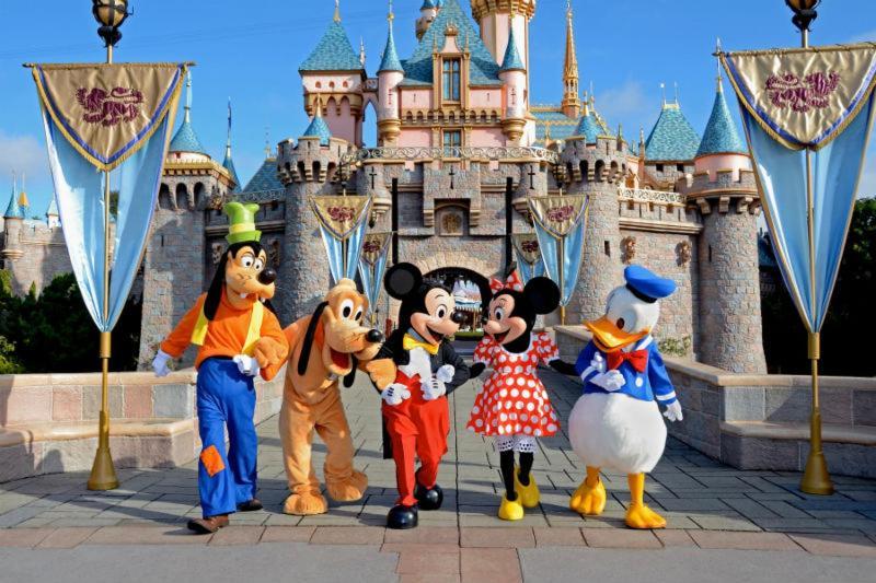 ブシー・サン ・ジョルジュChic Apart Disneyland With Terraceアパートメント エクステリア 写真